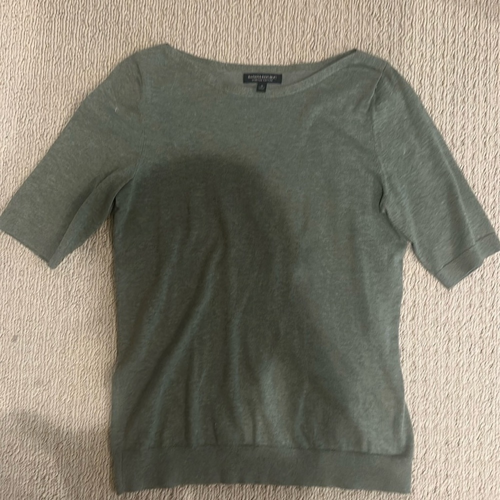 Bundle 3/$15 Banana republic short sleeved light weight sweater